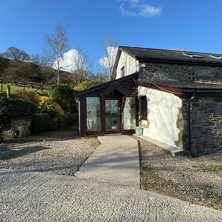 Upper Grippath Farm Holiday Cottages Newport  Exterior photo