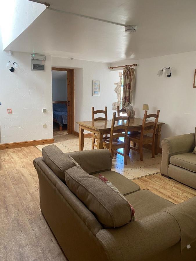 Upper Grippath Farm Holiday Cottages Newport  Exterior photo