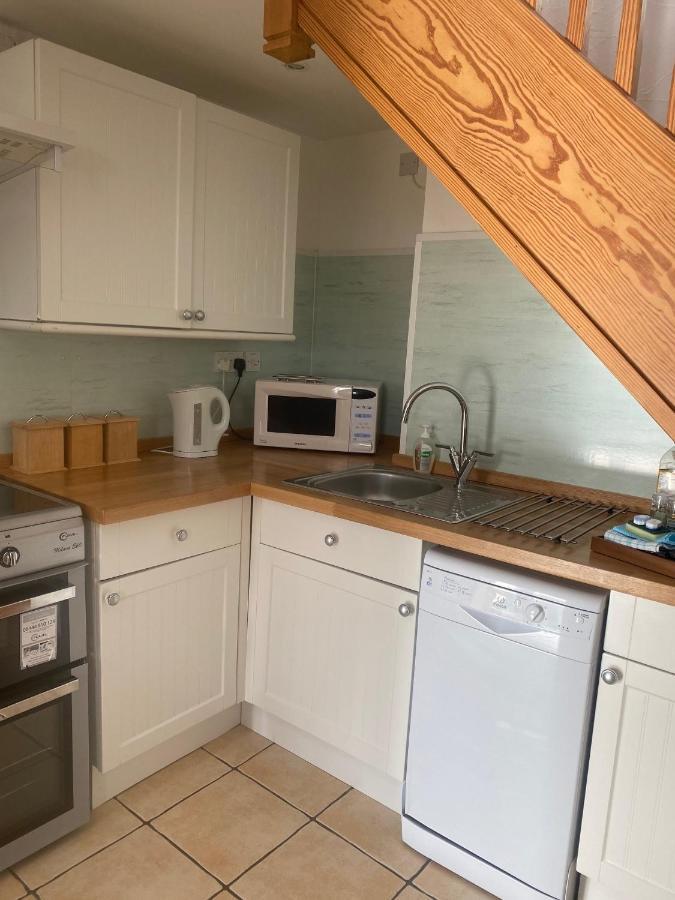 Upper Grippath Farm Holiday Cottages Newport  Exterior photo